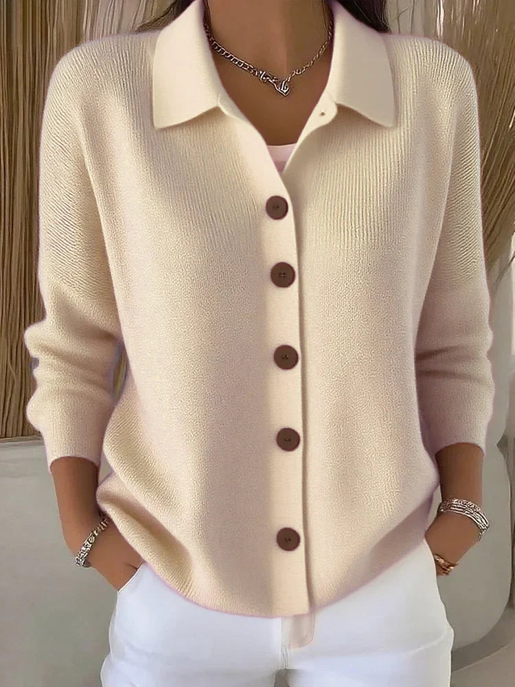 Cardigan féminin avec boutons