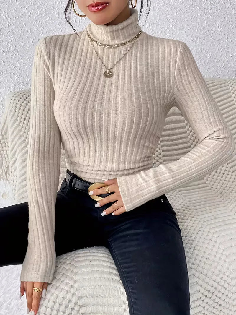 Pull avec col montant et manches longues