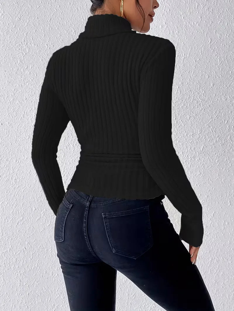 Pull avec col montant et manches longues
