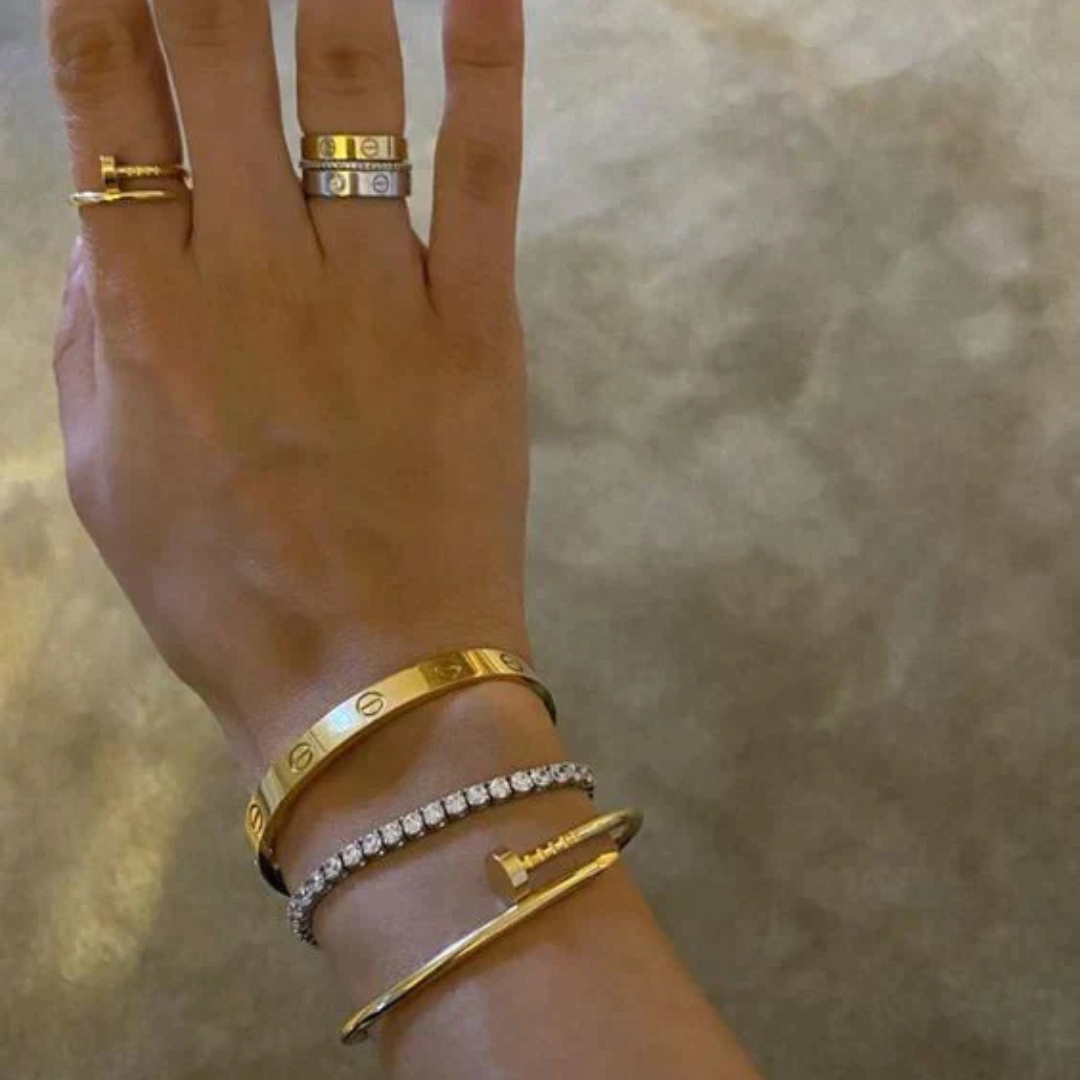 Bracelet manchette clou