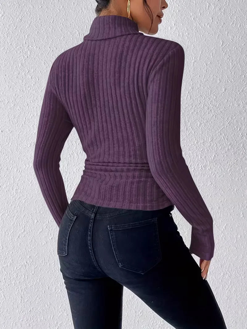Pull avec col montant et manches longues