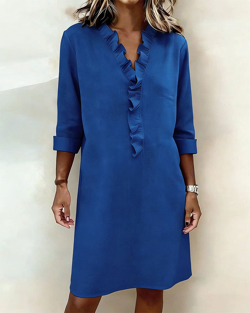 Robe Unie à Volants avec Col en V