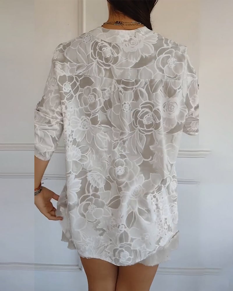 Blouse Imprimée Boutonnée à Col V