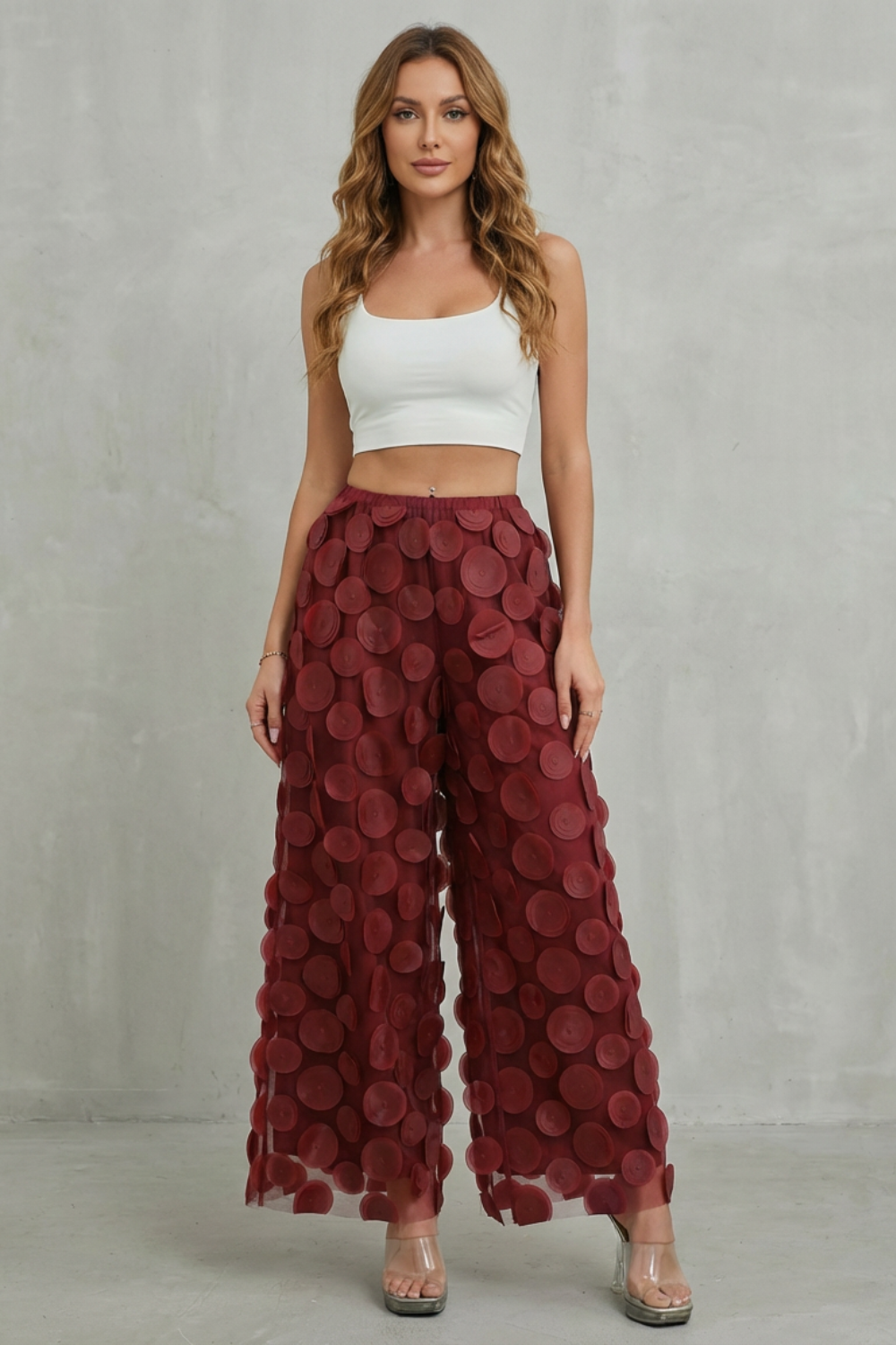 Pantalon Large Femme Bellaria – Rouge, Appliqué Cercles 3D