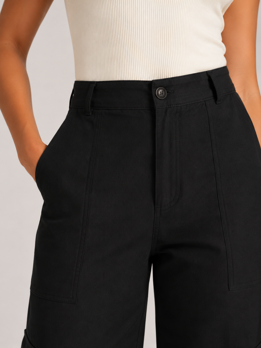 Trinette - Pantalon cargo femme avec poches à rabat et longueur 7/8
