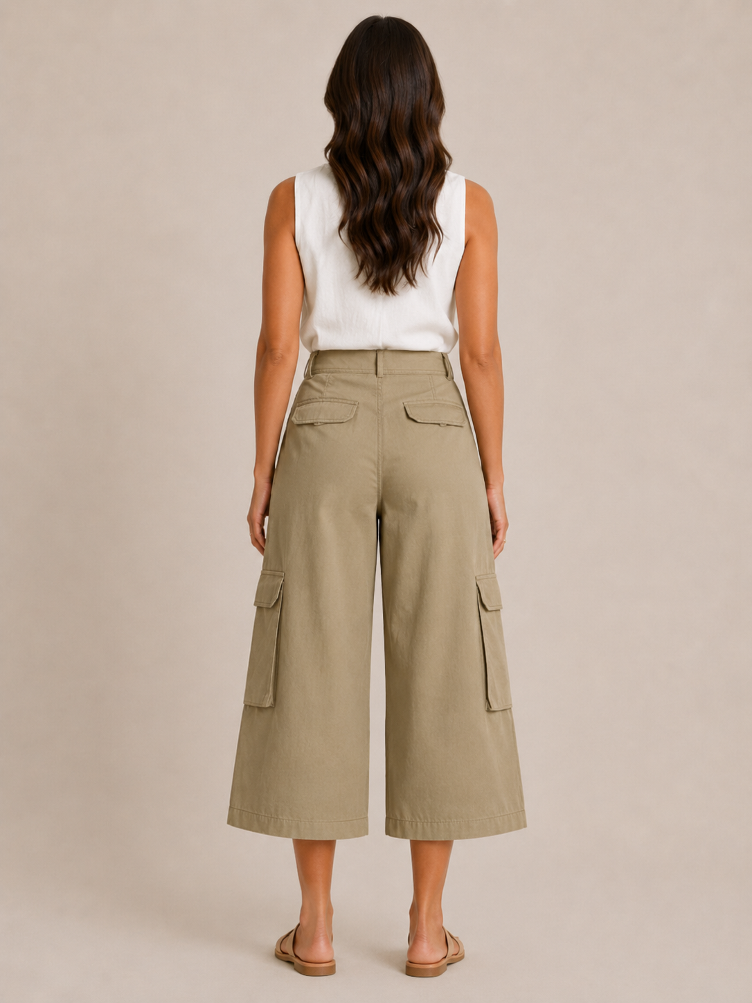 Trinette - Pantalon cargo femme avec poches à rabat et longueur 7/8