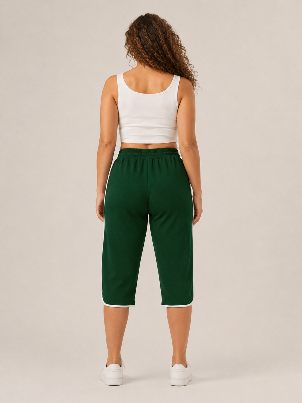 Tilmara - Pantalon capri pour femmes avec bande contrastante sur le côté et cordon de serrage