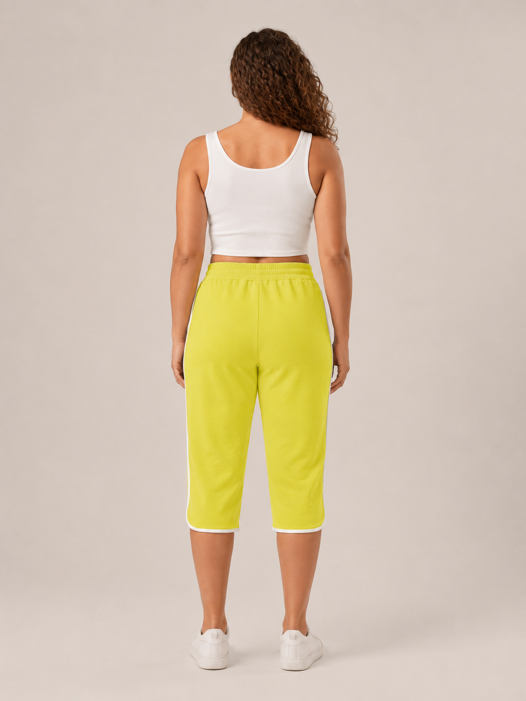 Tilmara - Pantalon capri pour femmes avec bande contrastante sur le côté et cordon de serrage