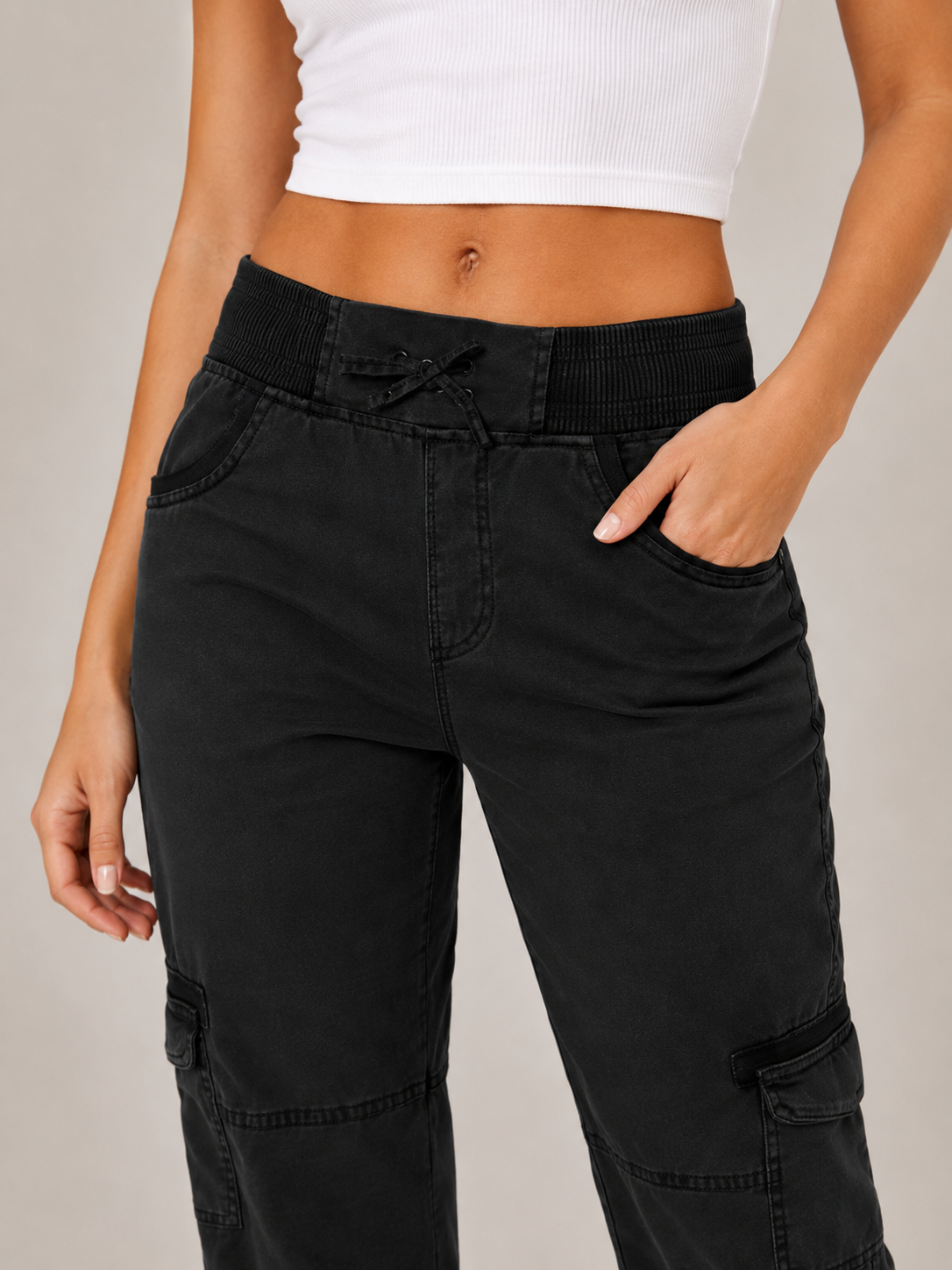 Teodora - Pantalon capri cargo pour femmes avec poches cargo et bords ajustables