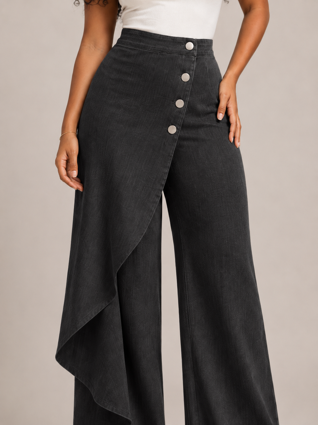 Taneira - Pantalon palazzo pour femmes avec drapé asymétrique et détails de boutons