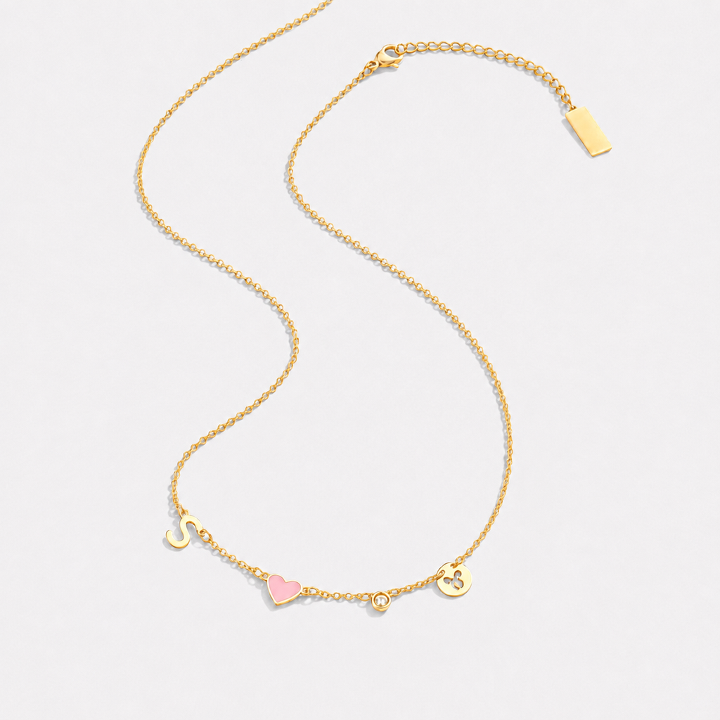 Collier avec initiale, pierre de naissance et signe du zodiaque