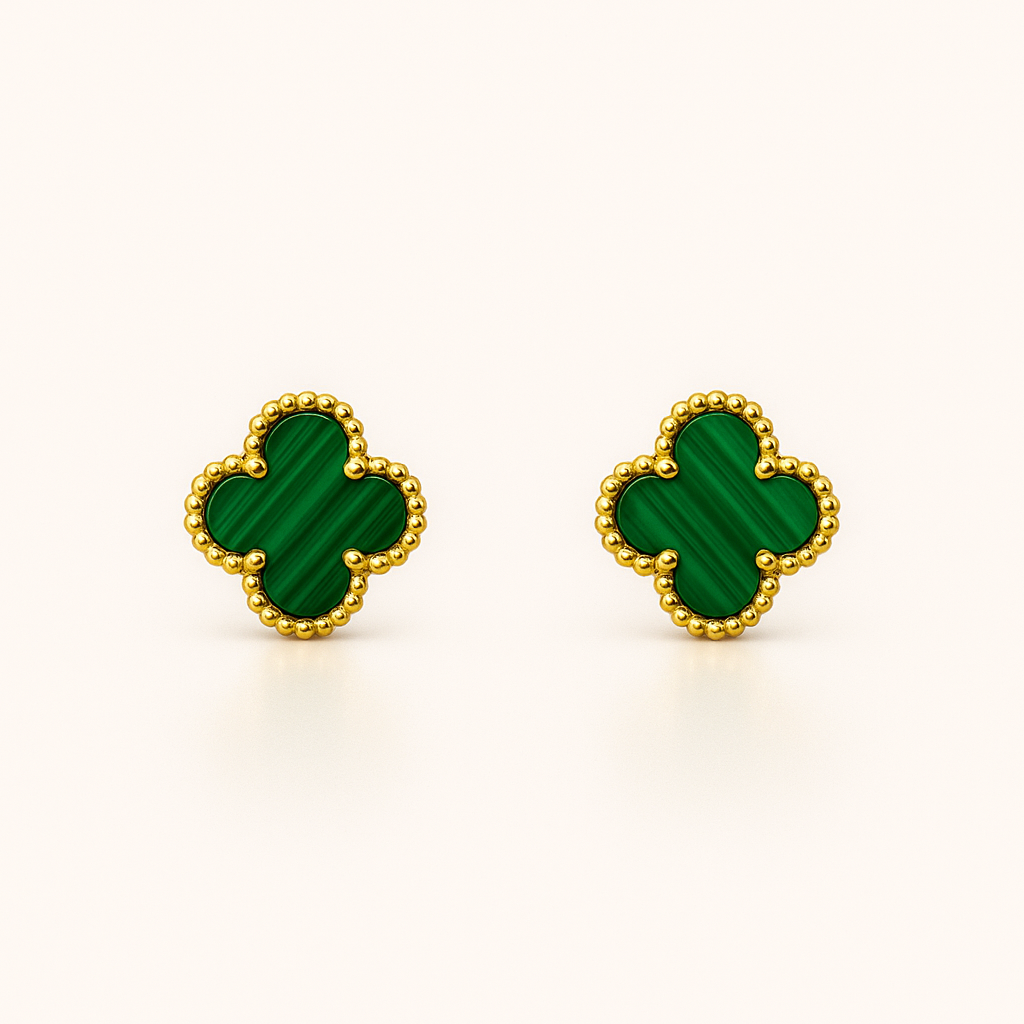 Les boucles d'oreilles trèfle