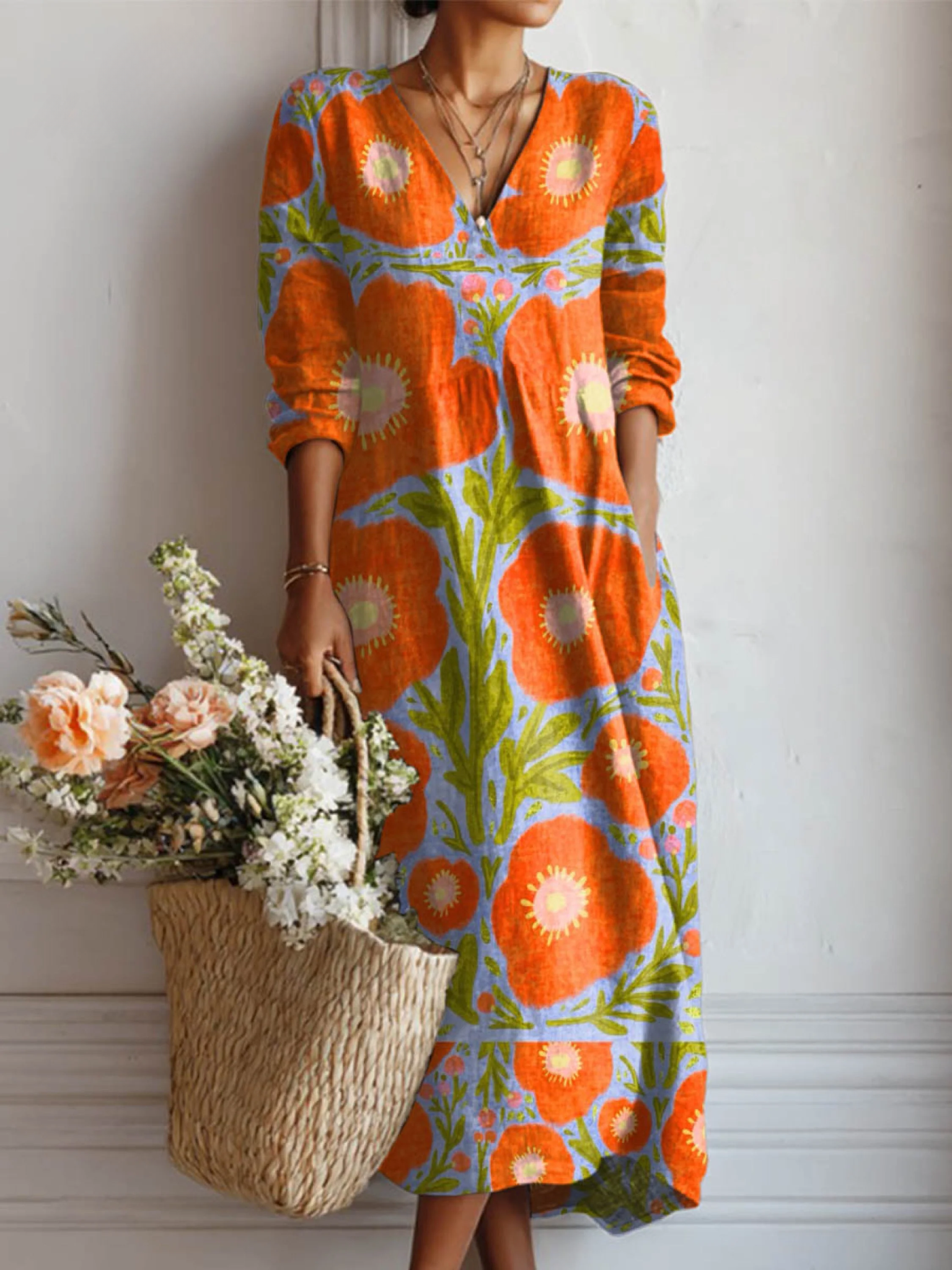 AUTOMNE – ROBE MAXI ARTISTIQUE AVEC ENCOLURE EN V ET IMPRIMÉ FLEURI