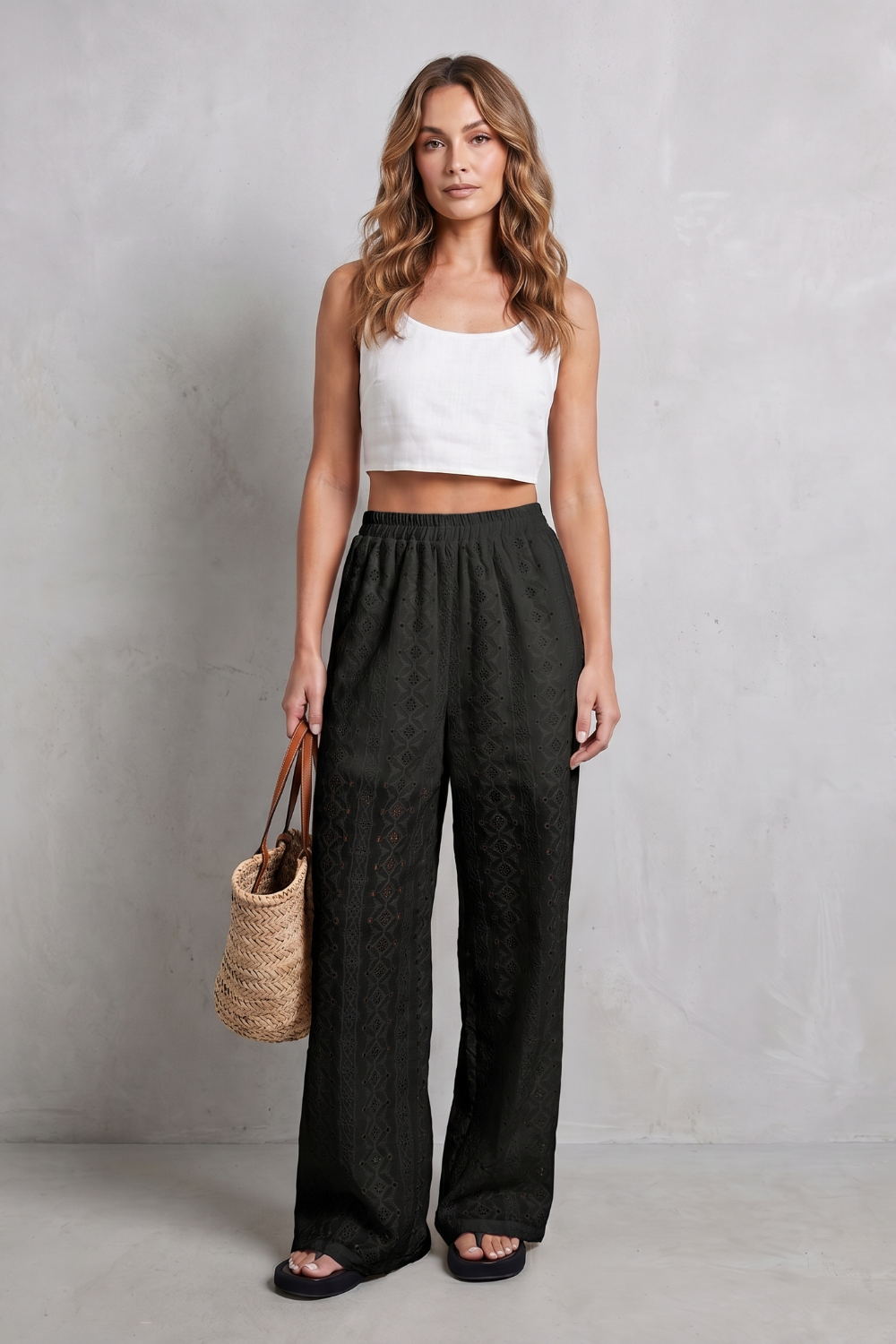 Pantalon Large Femme Élodienne – Blanc, Broderie Anglaise