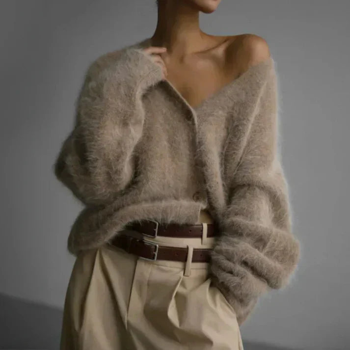 Cardigan moelleux avec décolleté en V et boutons