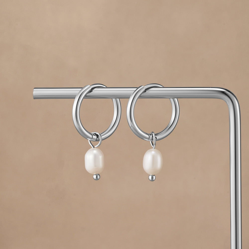 Boucles d'oreilles créoles Delphine en argent et perles d'eau douce