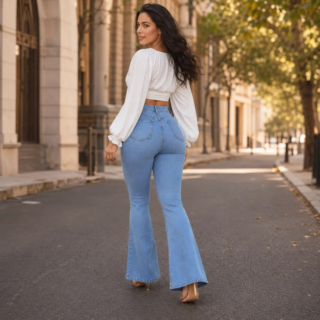 Jean Évasé Femme Curvella – Taille Haute, Coupe Sculptante