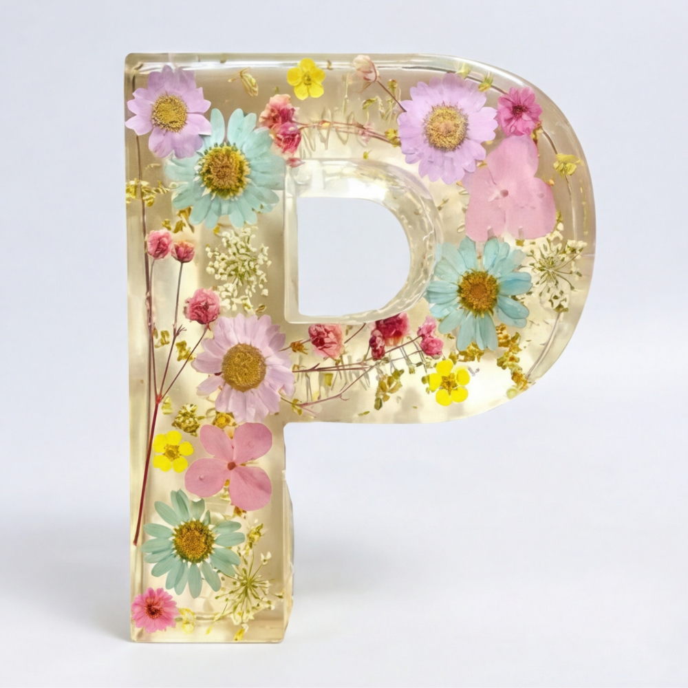 Florenza – Lettre lumineuse en résine florale personnalisée