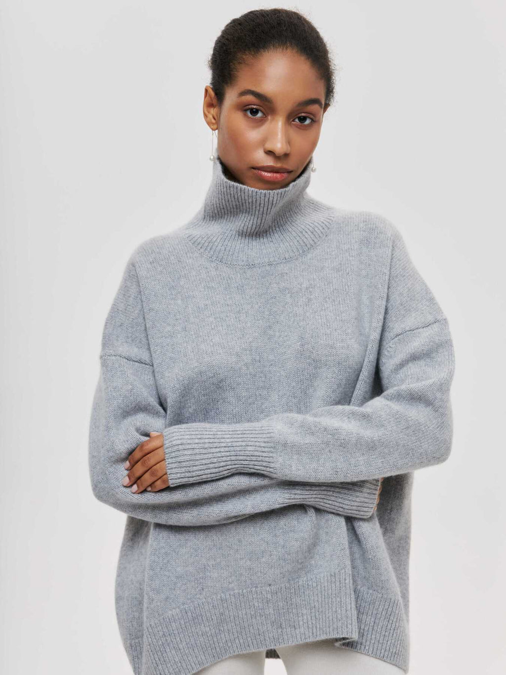 Pull oversized avec col montant et finition côtelée