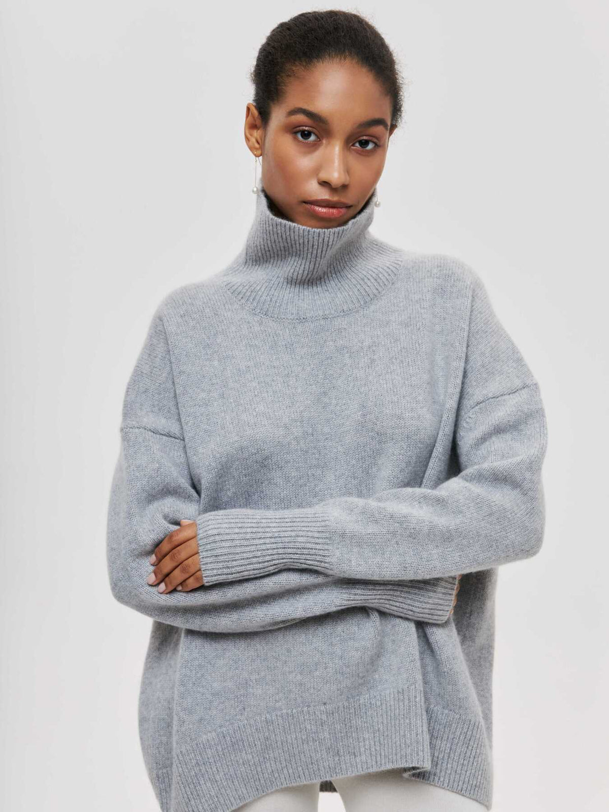 Pull oversized avec col montant et finition côtelée