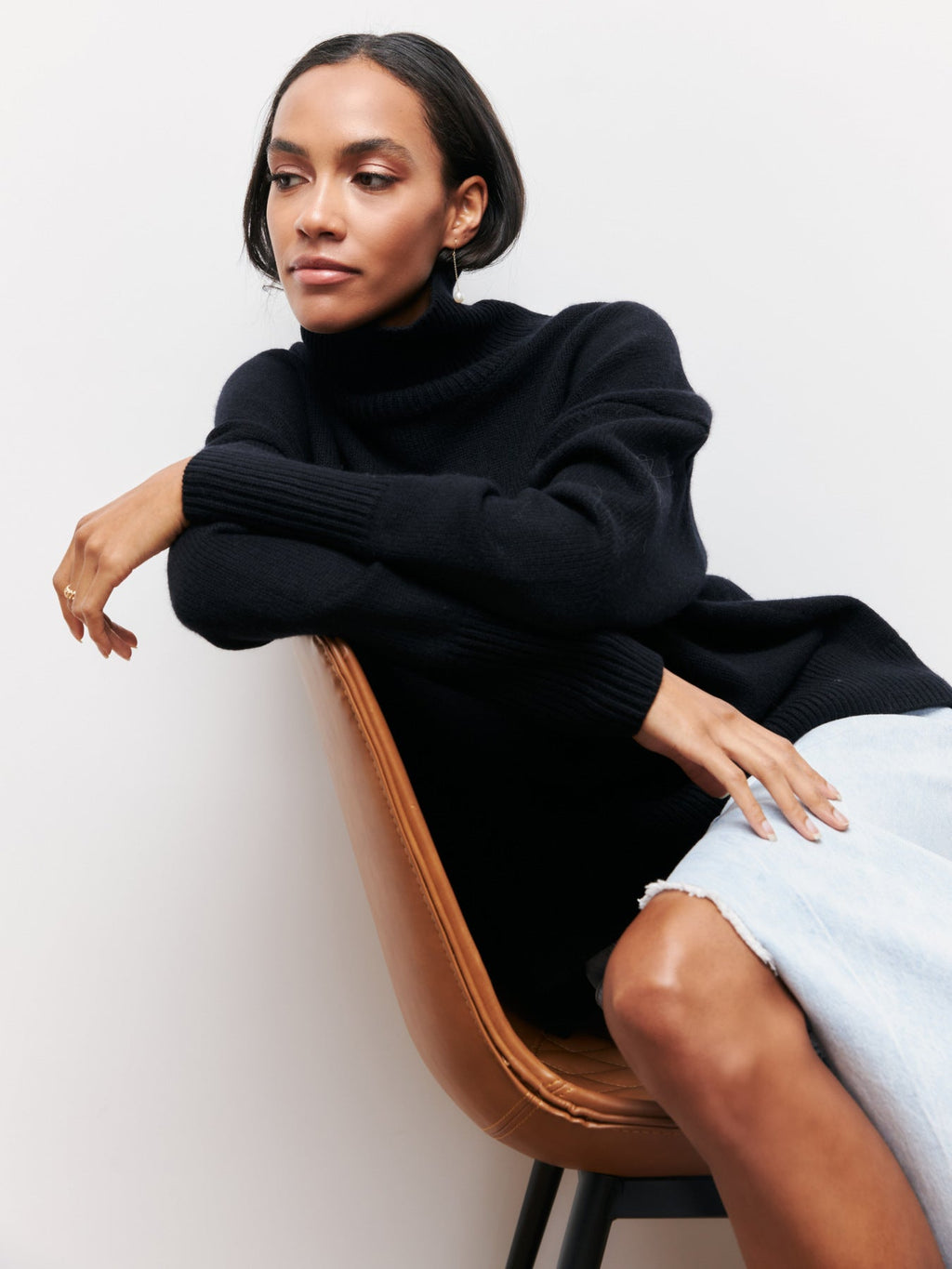 Pull oversized avec col montant et finition côtelée