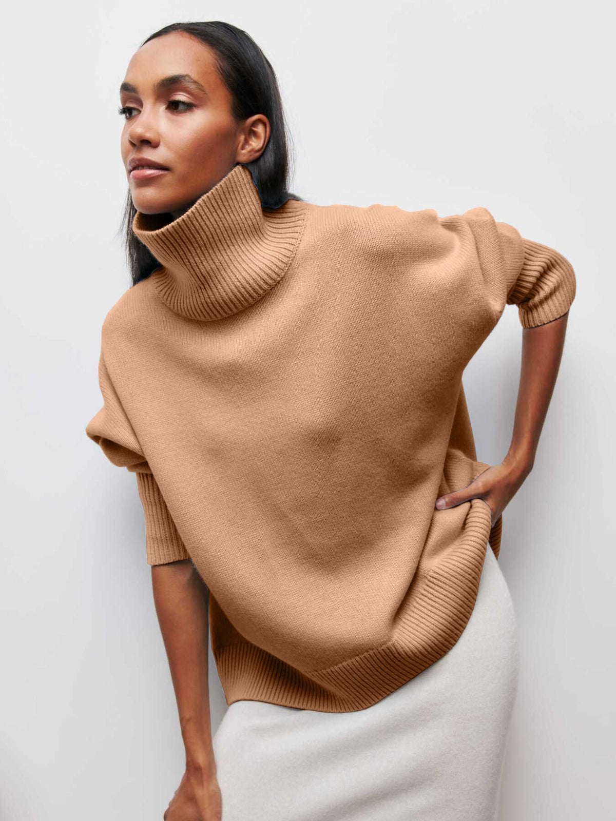 Pull oversized avec col montant et finition côtelée