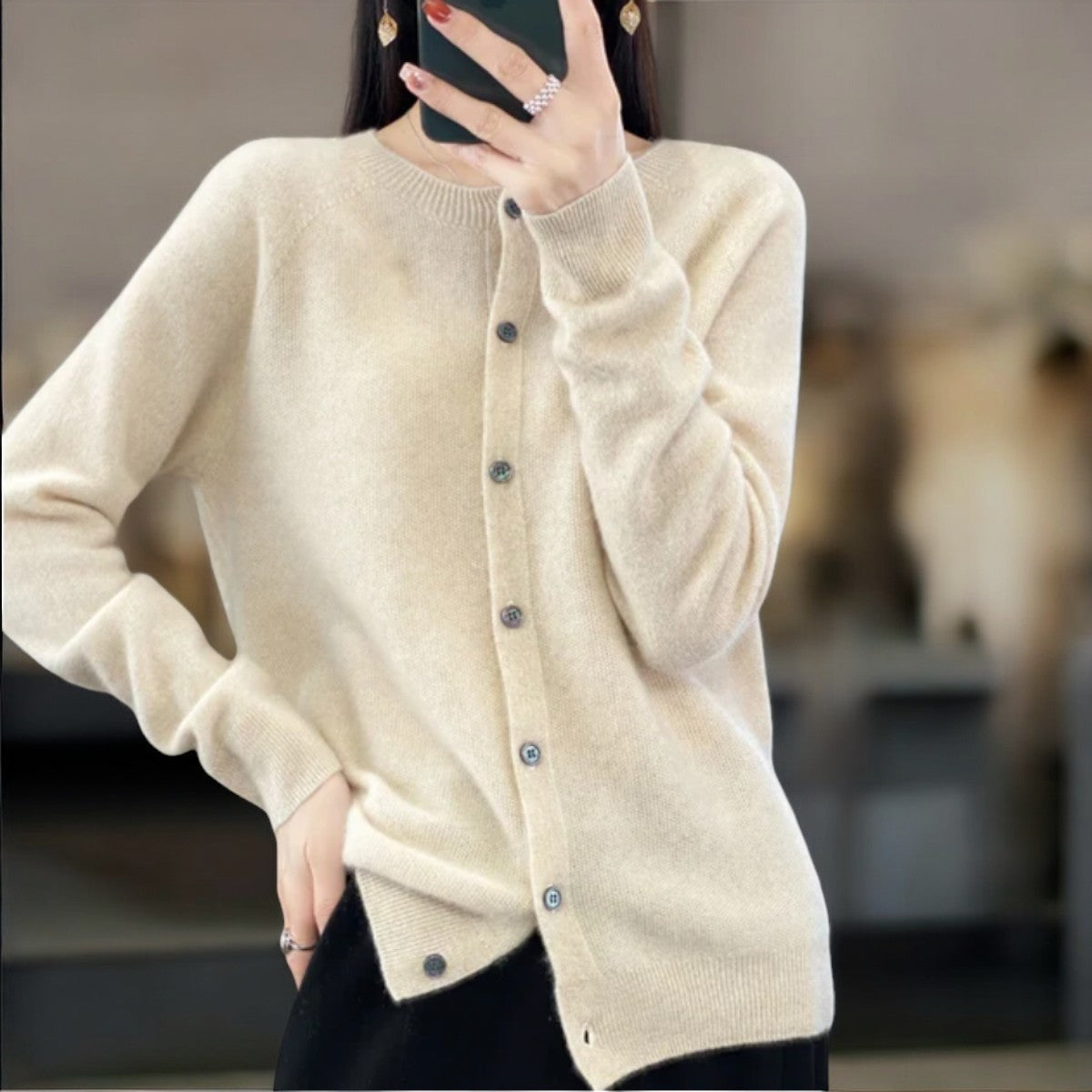 Rhea | Cardigan en Laine Mérinos Léger pour Femmes | Classique de Tous les Jours