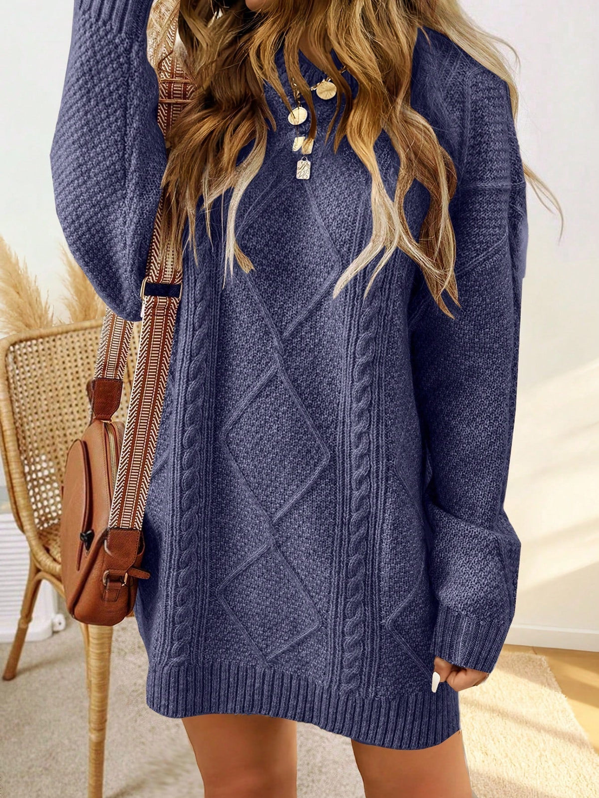 Robe pull avec motif en cable et finitions côtelées