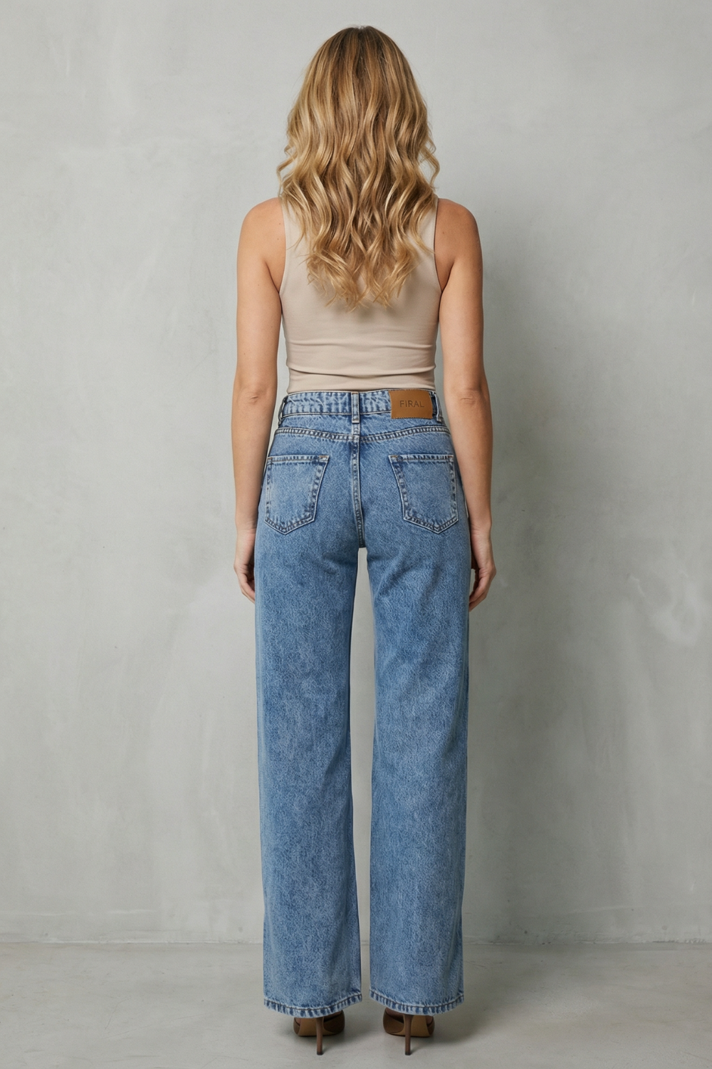 Jean Droit Femme Virezza – Noir, Bouton Croisé