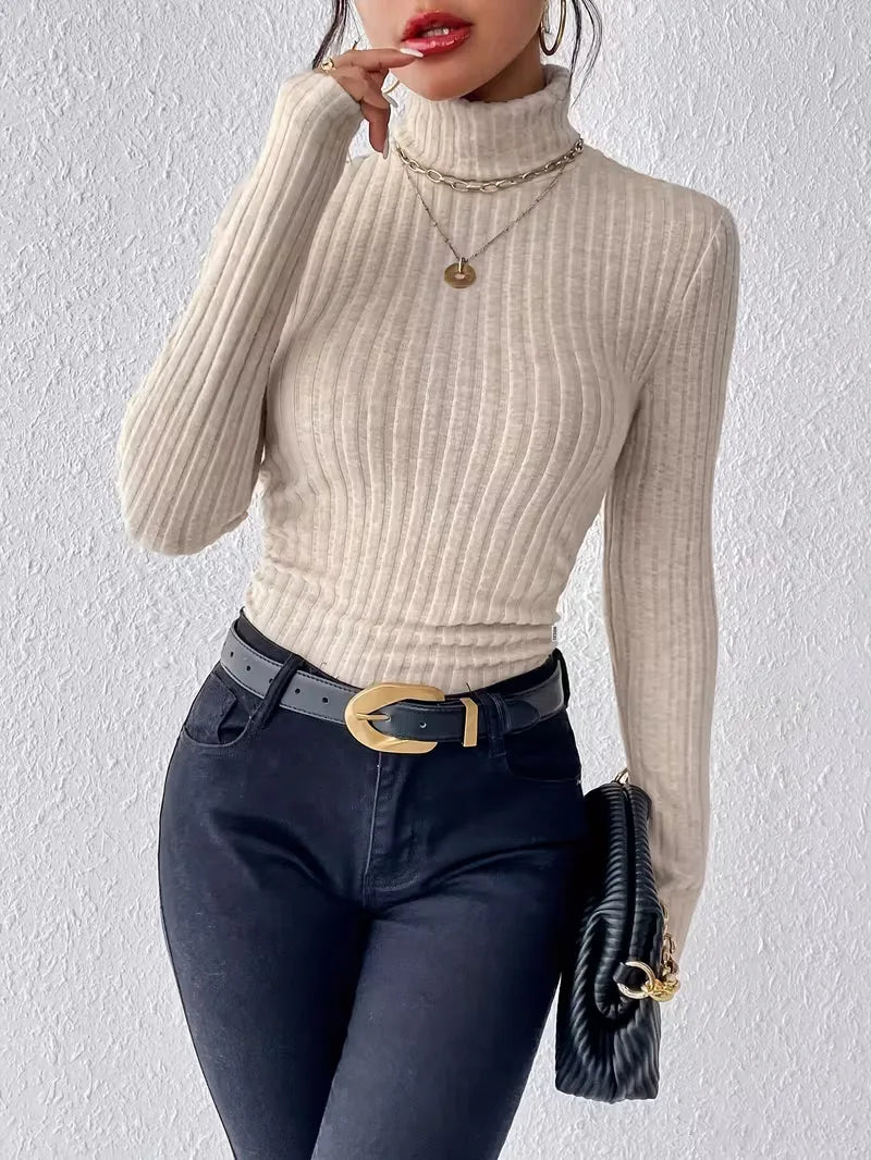 Pull avec col montant et manches longues