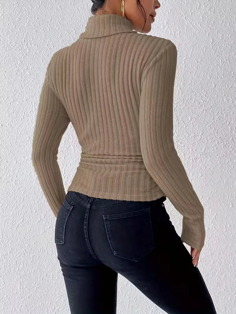 Pull avec col montant et manches longues