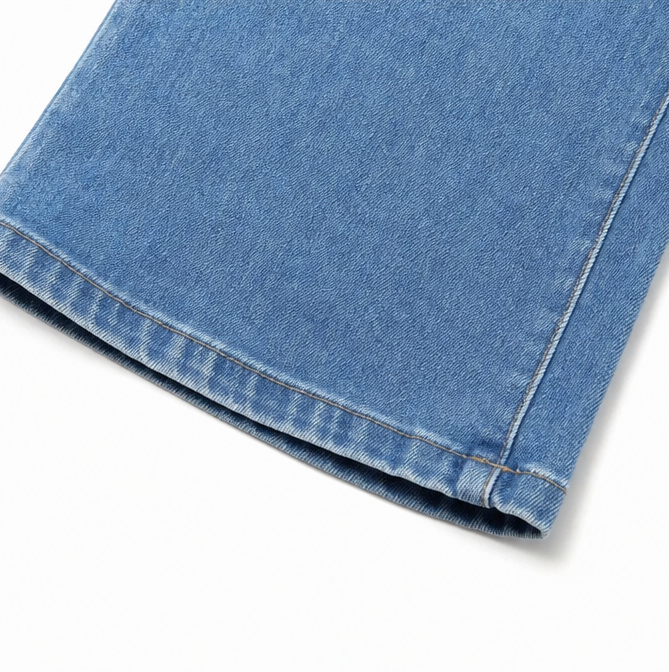 Jean Évasé Femme Curvella – Taille Haute, Coupe Sculptante