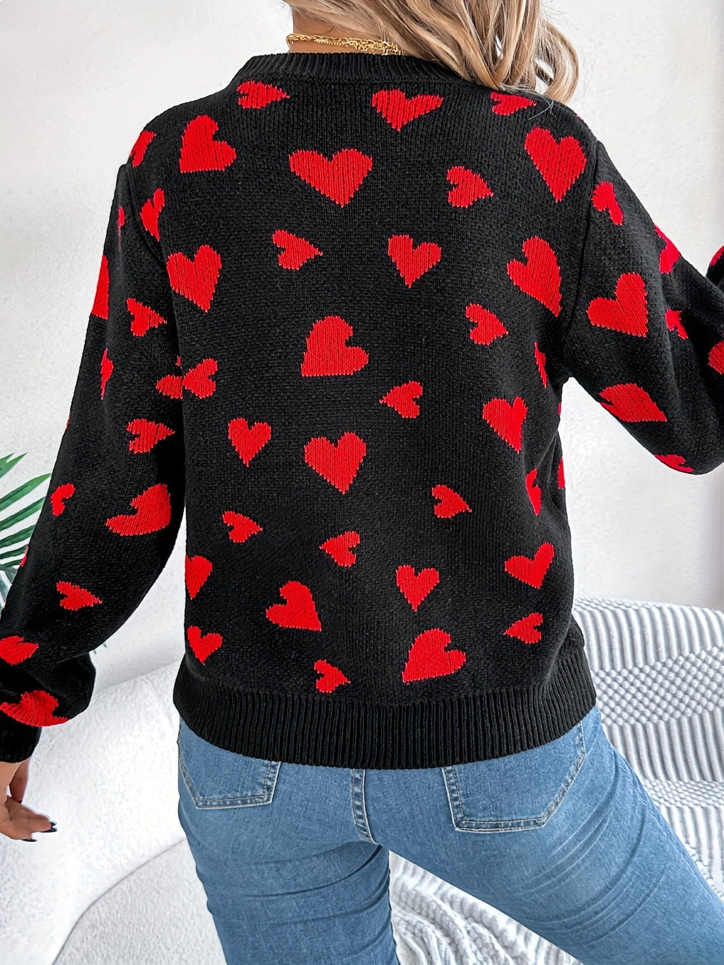 Elin | Pull élégant pour femmes avec col rond et motif de cœurs