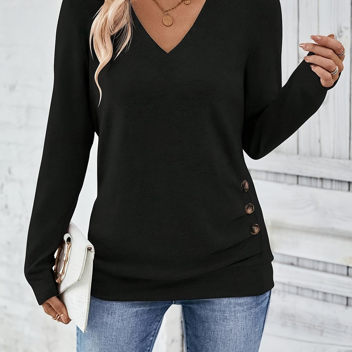 Elise | T-shirt élégant à col en V avec manches longues et détail de bouton