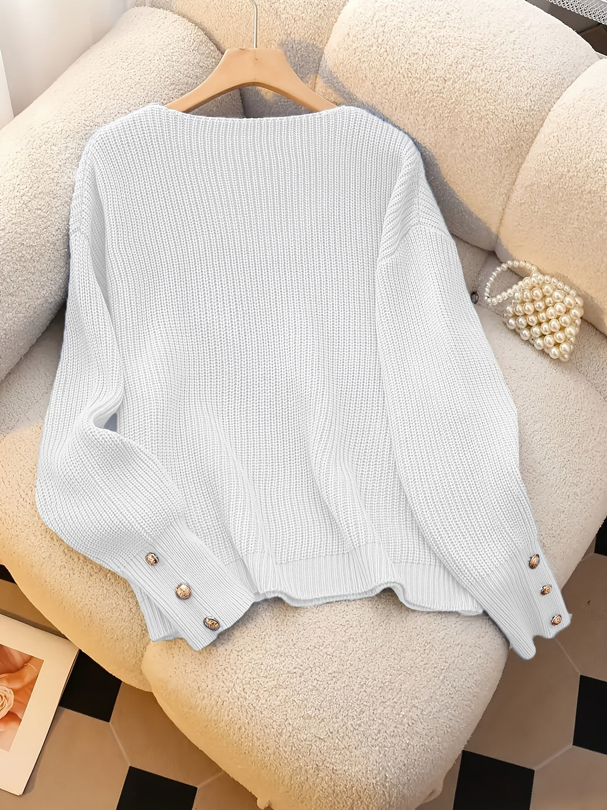 Emma | Pull tricoté élégant à col en V avec manches longues