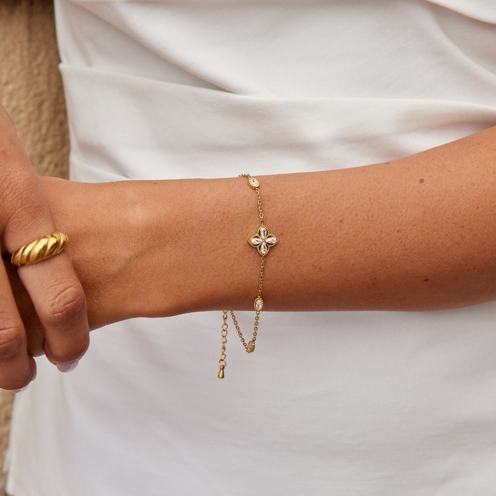 Bracelet trèfle à quatre feuilles
