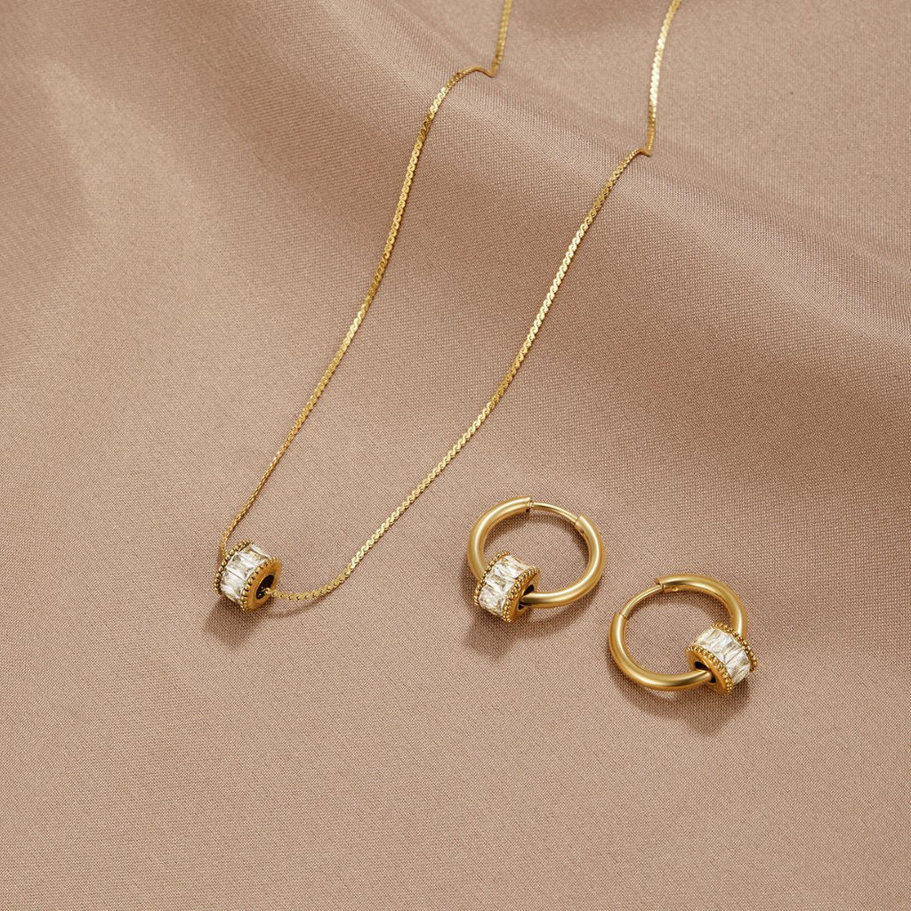 Le collier Elara en or 18 carats