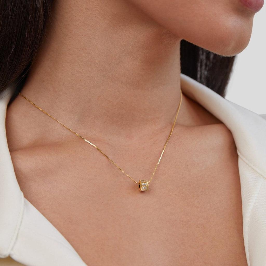Le collier Elara en or 18 carats