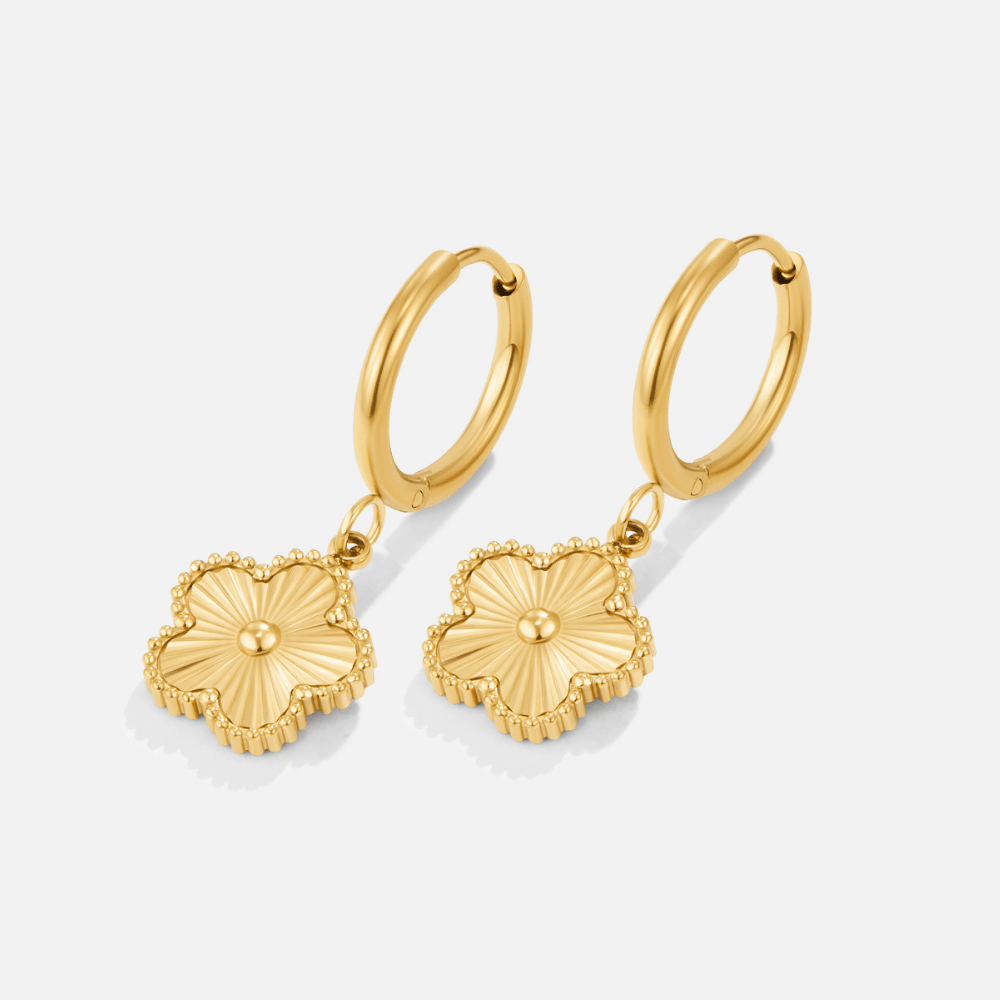 Boucles d'oreilles créoles trèfle doré