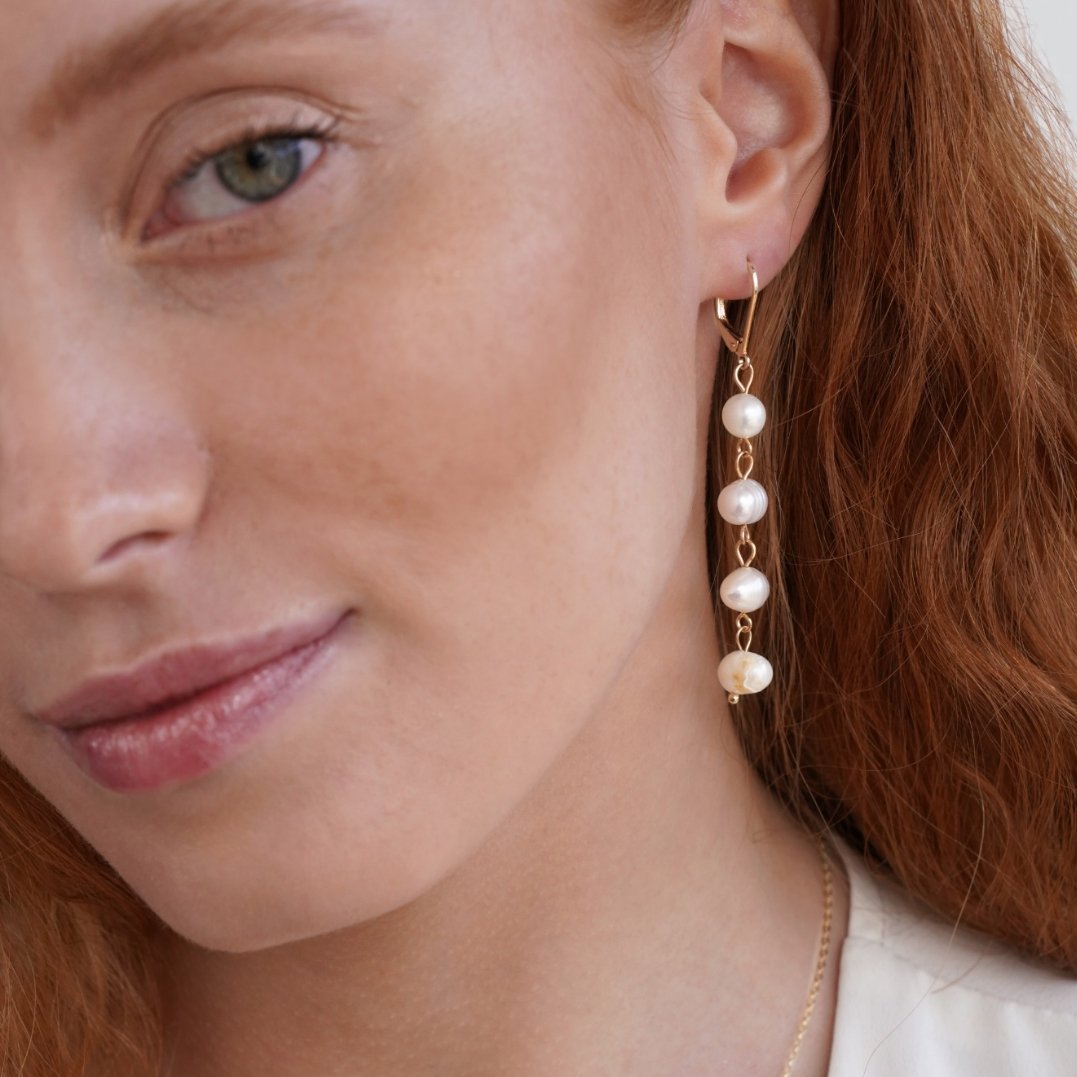 Boucles d'oreilles en perles d'eau douce dorées