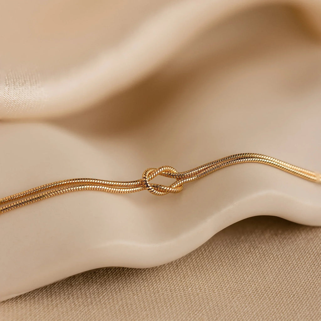 Forever Knot Bracelet – Un cadeau plein de sens pour les couples, les meilleurs amis et la famille