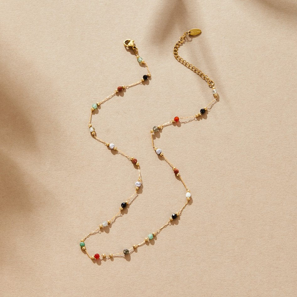 Collier de perles et de pierres Elysia