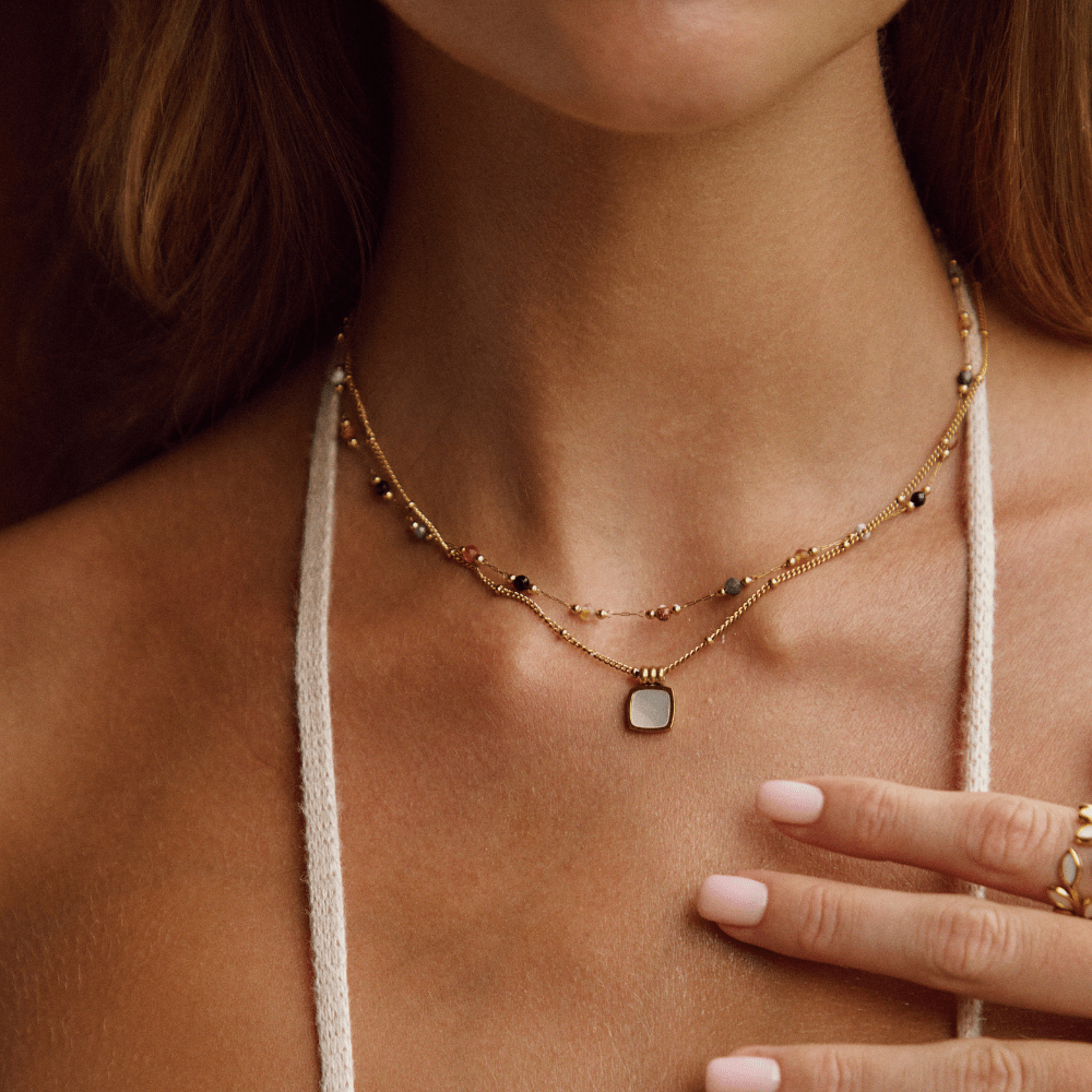 Collier de perles et de pierres Elysia