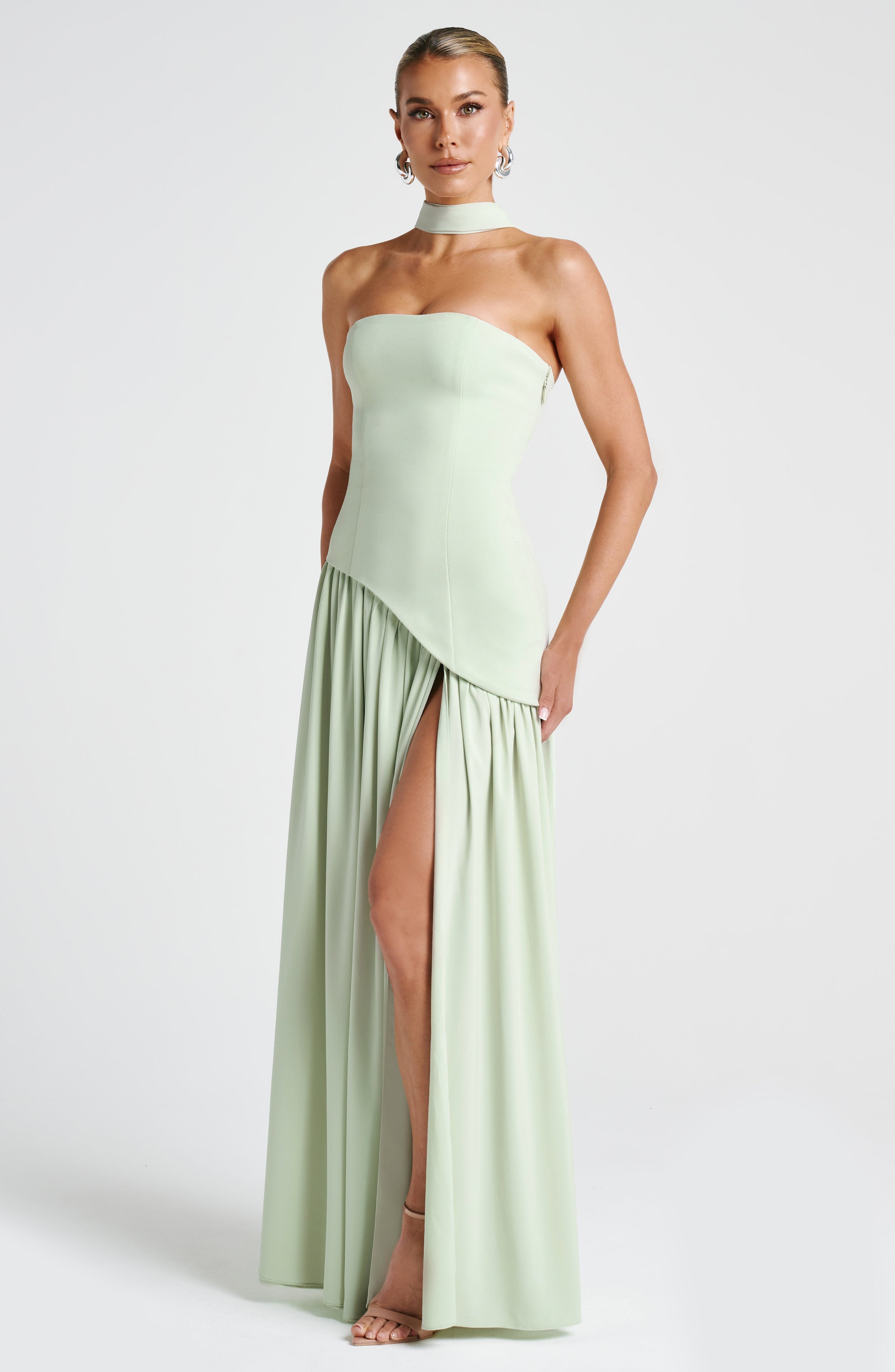 Robe Maxi Sans Bretelles pour Femme avec Fente Haute et Taille Asymétrique