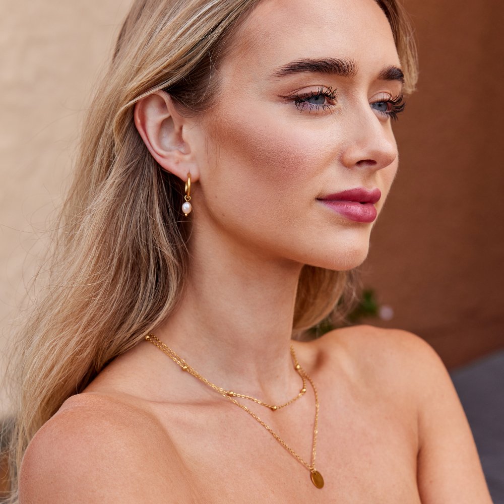 Boucles d'oreilles créoles Bella avec perles d'eau douce roses
