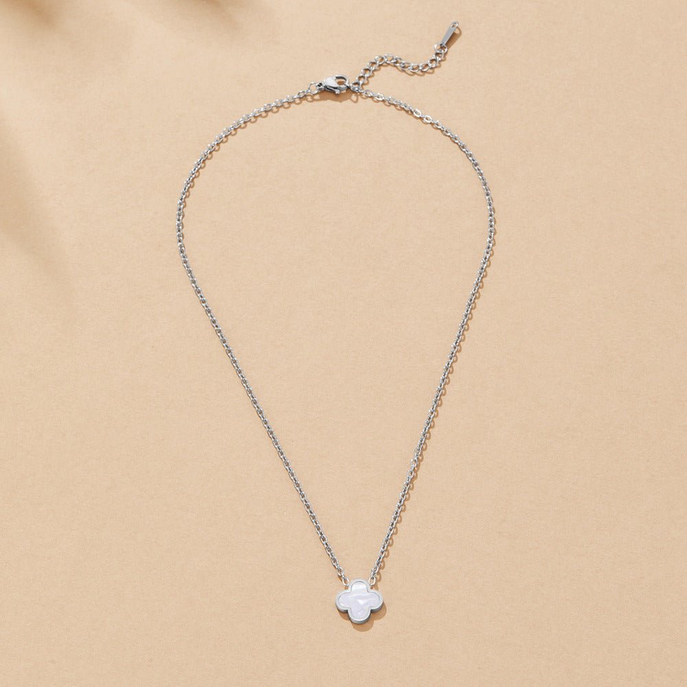 Le Collier Trèfle Blanc Argenté