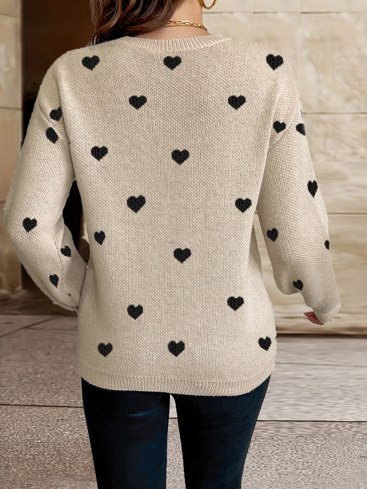 Sophie | Pull de Saint-Valentin avec motif de cœurs et col rond